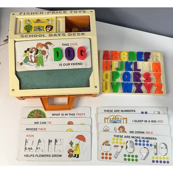 Vintage Original 1972 Fisher Price School Days Portable Play Desk - Picture 3 of 11